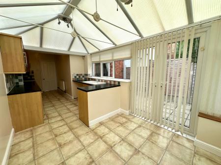 2 bedroom Semi-detached house for sale in Pinfold Street Extension, Darlaston, WS10