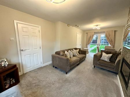 2 bedroom Semi-detached house for sale in Kent Road, Wednesbury, Wednesbury, WS10
