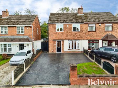 2 bedroom Semi-detached house for sale in Kent Road, Wednesbury, Wednesbury, WS10