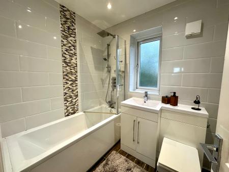 2 bedroom Semi-detached house for sale in Kent Road, Wednesbury, Wednesbury, WS10