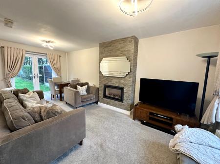 2 bedroom Semi-detached house for sale in Kent Road, Wednesbury, Wednesbury, WS10