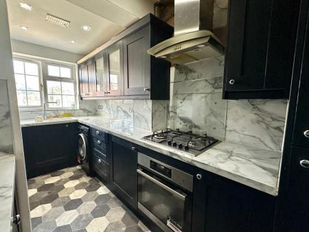3 bedroom Semi-detached house for sale in Mounts Road, Wednesbury, Wednesbury, WS10