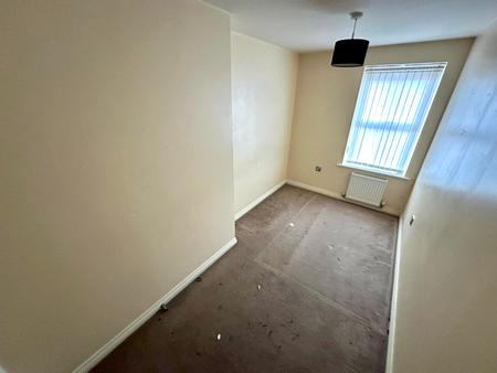 2 bedroom Apartment to let in Harper Grove, Tipton, DY4