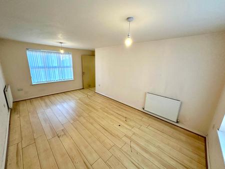 2 bedroom Apartment to let in Harper Grove, Tipton, DY4