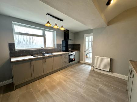 2 bedroom End of terrace house for sale in Handley Street, Wednesbury, Wednesbury, WS10