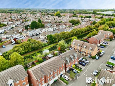 3 bedroom Town house for sale in Bagnalls Wharf, Wednesbury, Wednesbury, WS10