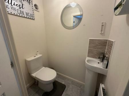 3 bedroom Terraced House to let in Centenary Lane, Wednesbury, WS10