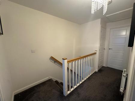 3 bedroom Terraced House to let in Centenary Lane, Wednesbury, WS10
