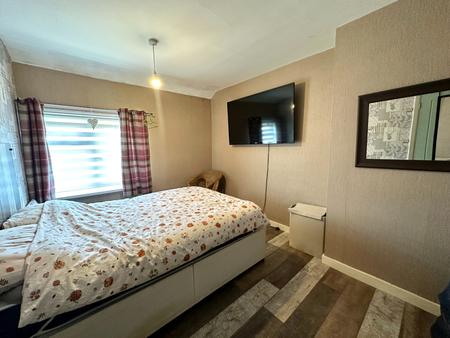 3 bedroom Semi-detached house for sale in Dial Lane, West Bromwich, B70