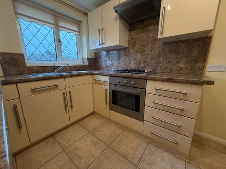 2 bedroom Flat to let in Church Hill Court, Wednesbury, WS10