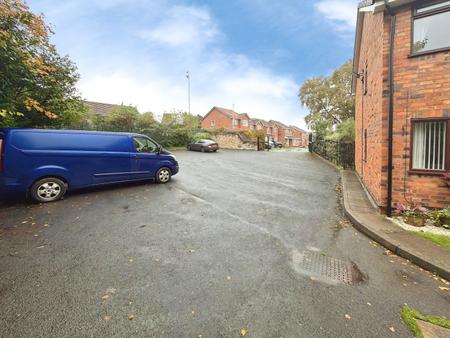2 bedroom Flat to let in Church Hill Court, Wednesbury, WS10
