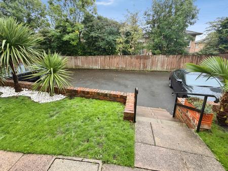 2 bedroom Flat to let in Church Hill Court, Wednesbury, WS10