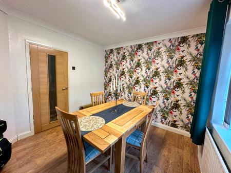 3 bedroom Semi-detached house for sale in Darby Road, Wednesbury, Wednesbury, WS10