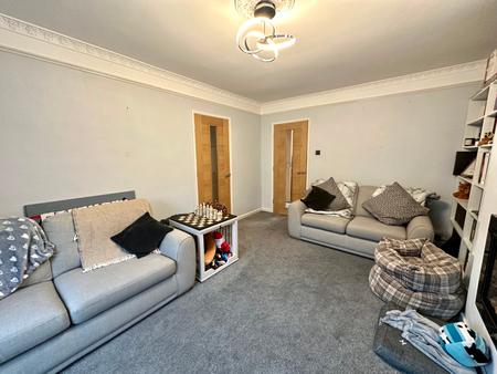 3 bedroom Semi-detached house for sale in Darby Road, Wednesbury, Wednesbury, WS10