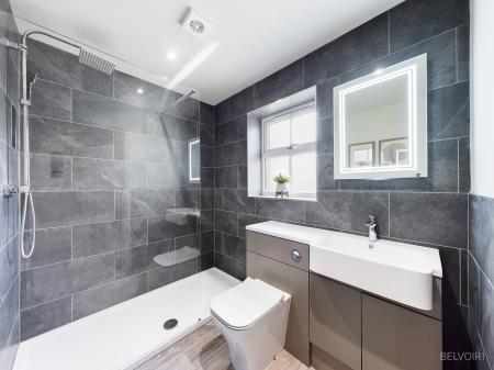 4 bedroom Detached house to let in Chequers Lane, Saham Toney, IP25