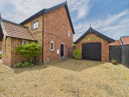 4 bedroom Detached house for sale in Southview Close, Watton, IP25
