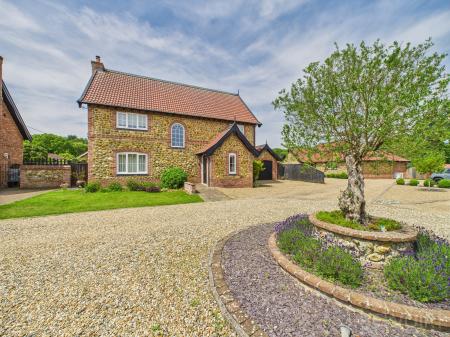 4 bedroom Detached house for sale in Southview Close, Watton, IP25