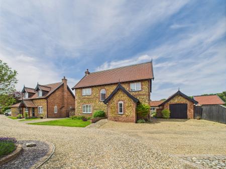 4 bedroom Detached house for sale in Southview Close, Watton, IP25