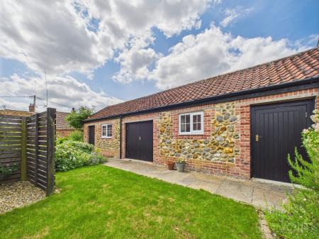 4 bedroom Detached house for sale in Southview Close, Watton, IP25
