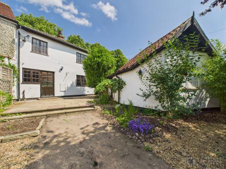 3 bedroom Semi-detached house for sale in The Green, Ashill, IP25