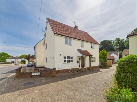 2 bedroom Detached house for sale in White Horse Close, Shipdham, IP25