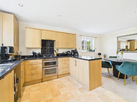 2 bedroom Detached house for sale in White Horse Close, Shipdham, IP25