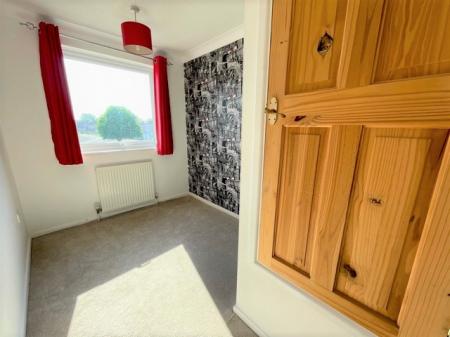 3 bedroom Terraced House to let in Lovell Gardens, Watton, IP25