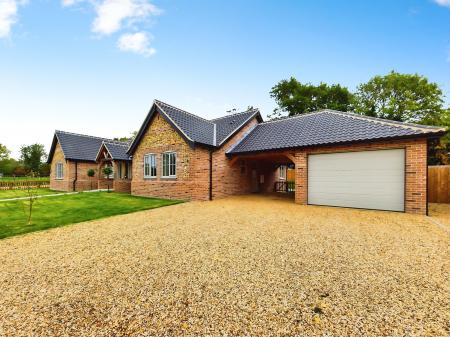 Chequers Lane, Saham Toney, IP25