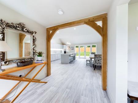 4 bedroom Detached house to let in Chequers Lane, Saham Toney, IP25