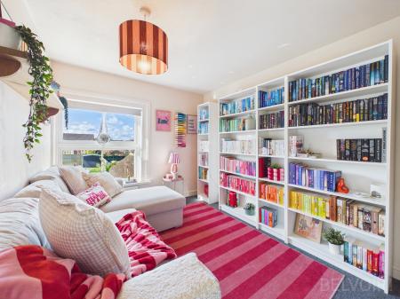 3 bedroom Semi-detached house for sale in Mill Road, Watton, IP25