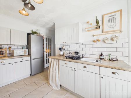 3 bedroom Semi-detached house for sale in Mill Road, Watton, IP25