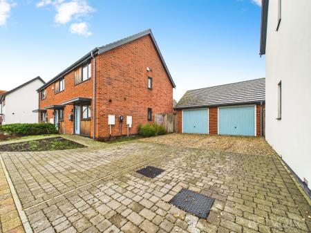 2 bedroom Terraced House for sale in Burrow Drive, Watton, IP25