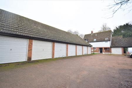 1 bedroom Flat to let in Rectory Gardens, Hingham, NR9