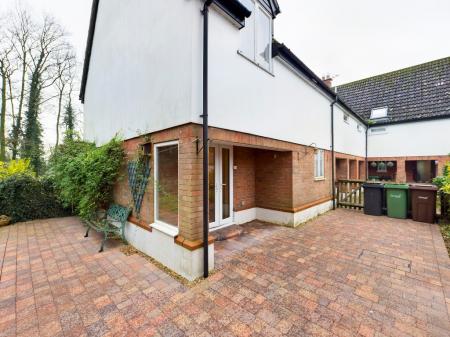 1 bedroom Flat to let in Rectory Gardens, Hingham, NR9