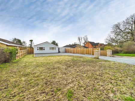 4 bedroom Detached bungalow for sale in Pockthorpe Lane, Thompson, IP24