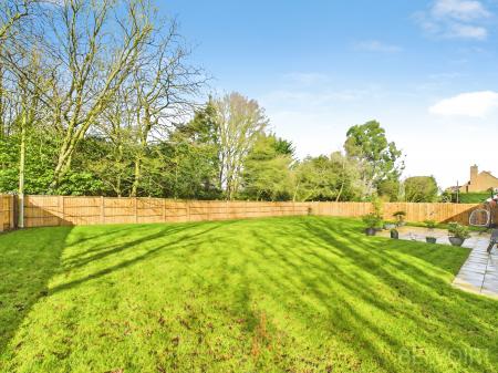 3 bedroom Bungalow for sale in Garner Close, Carbrooke, IP25