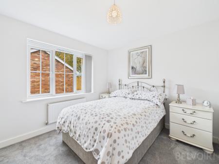 3 bedroom Bungalow for sale in Garner Close, Carbrooke, IP25