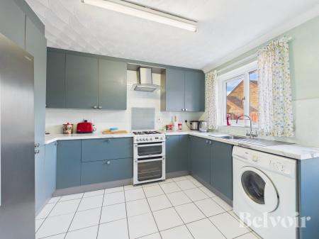 2 bedroom Bungalow for sale in Woodpecker Drive, Watton, IP25