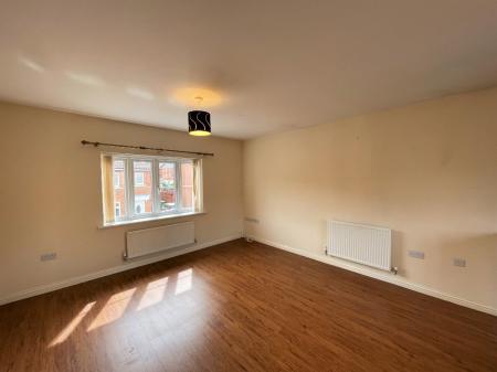 2 bedroom Maisonette to let in Wellington Road, Carbrooke, IP25