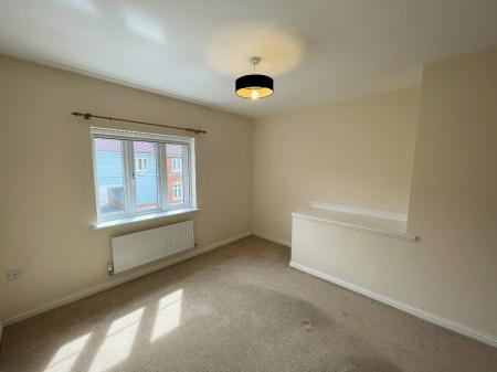 2 bedroom Maisonette to let in Wellington Road, Carbrooke, IP25