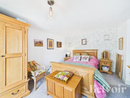 2 bedroom Detached house for sale in Dereham Road, Watton, IP25