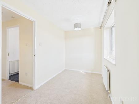 2 bedroom Semi-detached house to let in Keeling Way, Attleborough, NR17