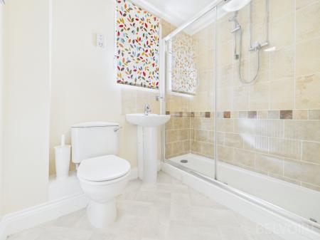 2 bedroom Bungalow to let in Muir Drive, Hingham, NR9