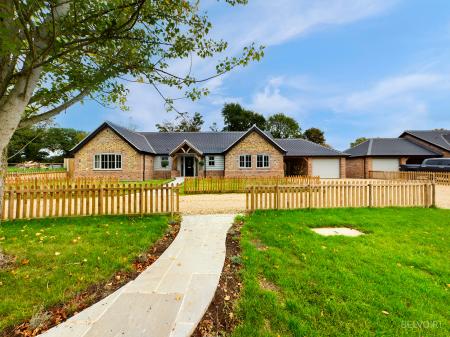 4 bedroom Detached house to let in Chequers Lane, Saham Toney, IP25