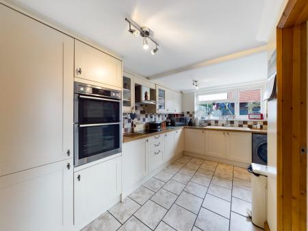4 bedroom Detached house to let in Beck Cottage, Thetford, IP26
