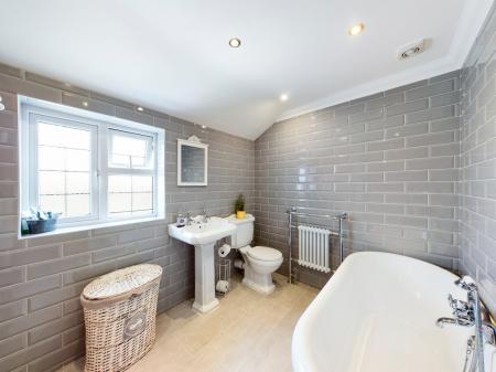 4 bedroom Detached house to let in Beck Cottage, Thetford, IP26