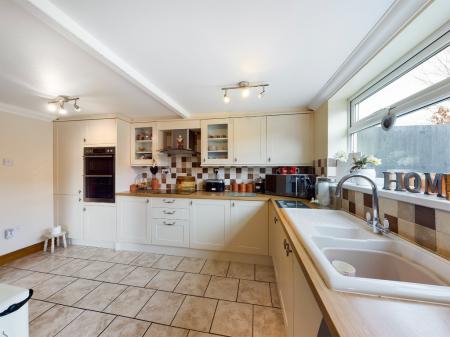 4 bedroom Detached house to let in Beck Cottage, Thetford, IP26
