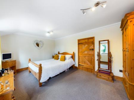4 bedroom Detached house to let in Beck Cottage, Thetford, IP26