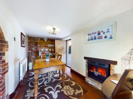 4 bedroom Detached house to let in Beck Cottage, Thetford, IP26