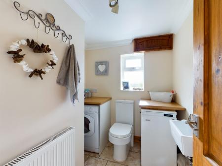 4 bedroom Detached house to let in Beck Cottage, Thetford, IP26